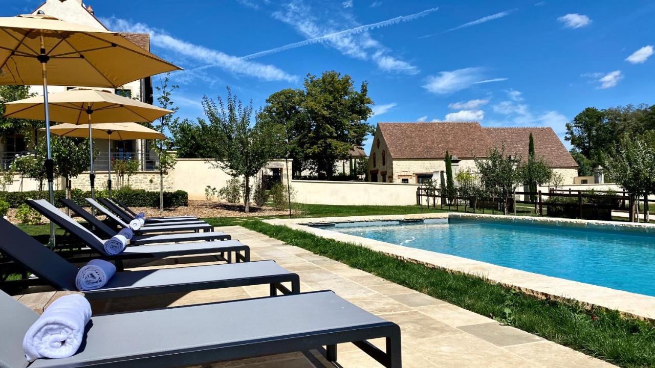 Domaine De Rymska & Spa - Relais & Chateaux Saint-Jean-de-Trezy Exterior photo
